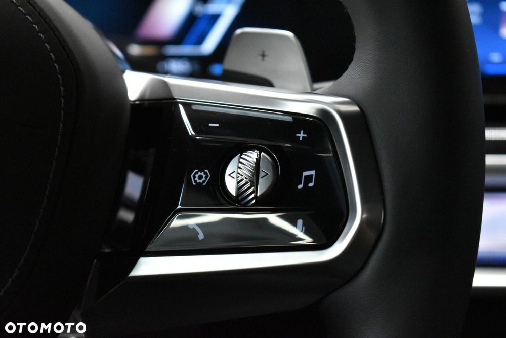 BMW Seria 7 - 17