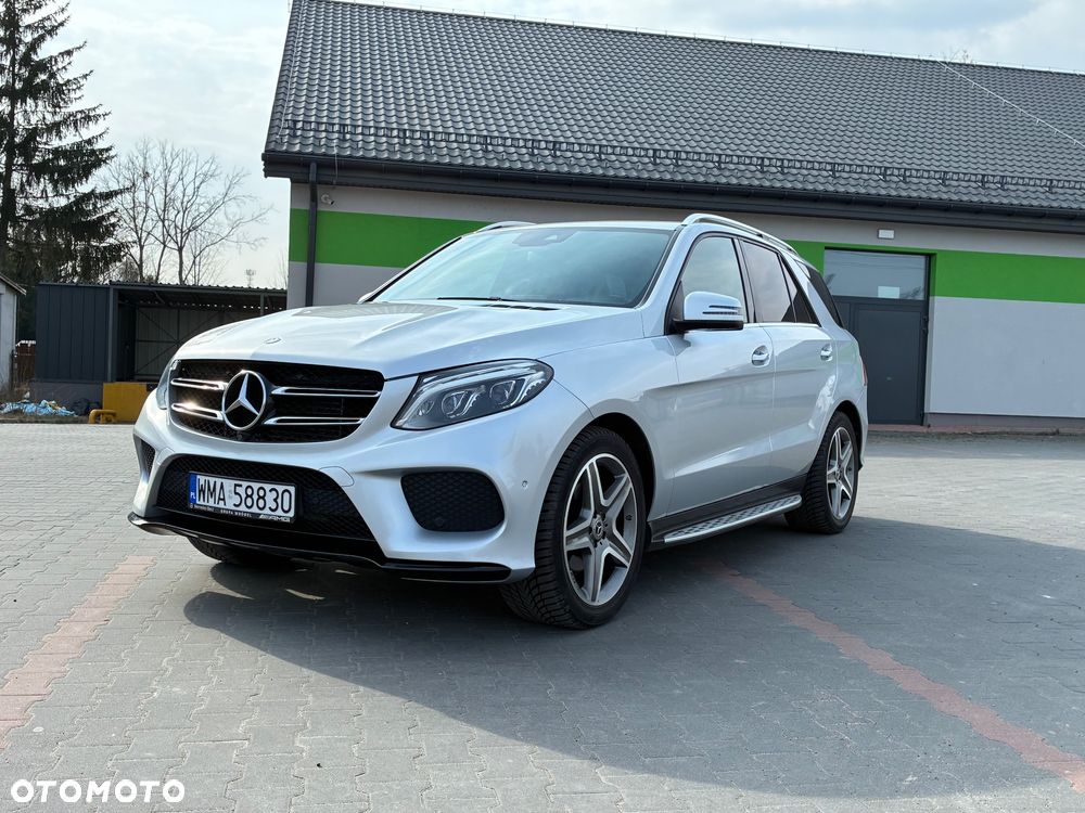 Mercedes-Benz GLE - 1
