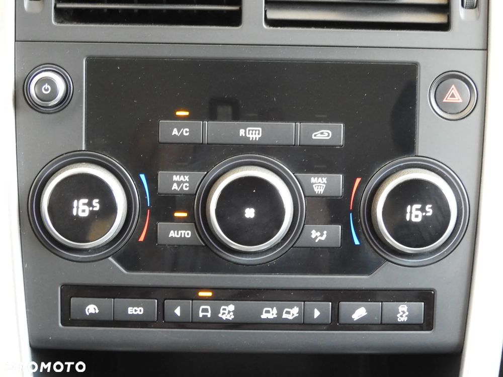 Land Rover Discovery Sport TD4 HSE Luxury - 28