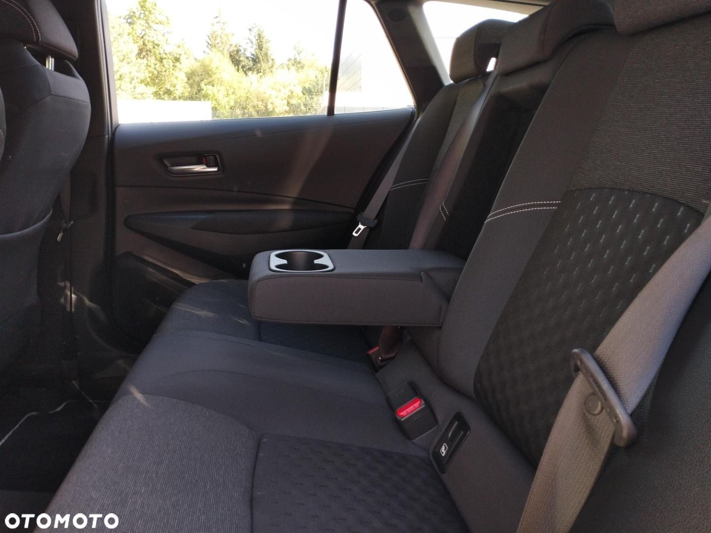 Toyota Corolla - 12