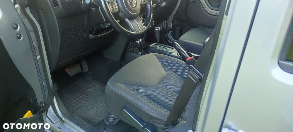 Jeep Wrangler 3.6 Unlim Black Edition II - 8