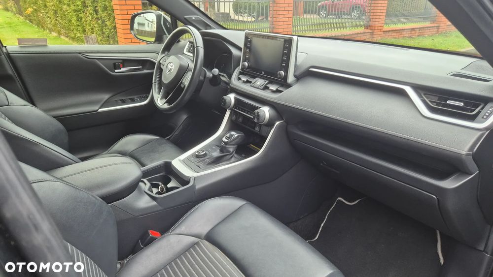 Toyota RAV4 2.5 Hybrid Black Edition by JBL 4x4 - 12