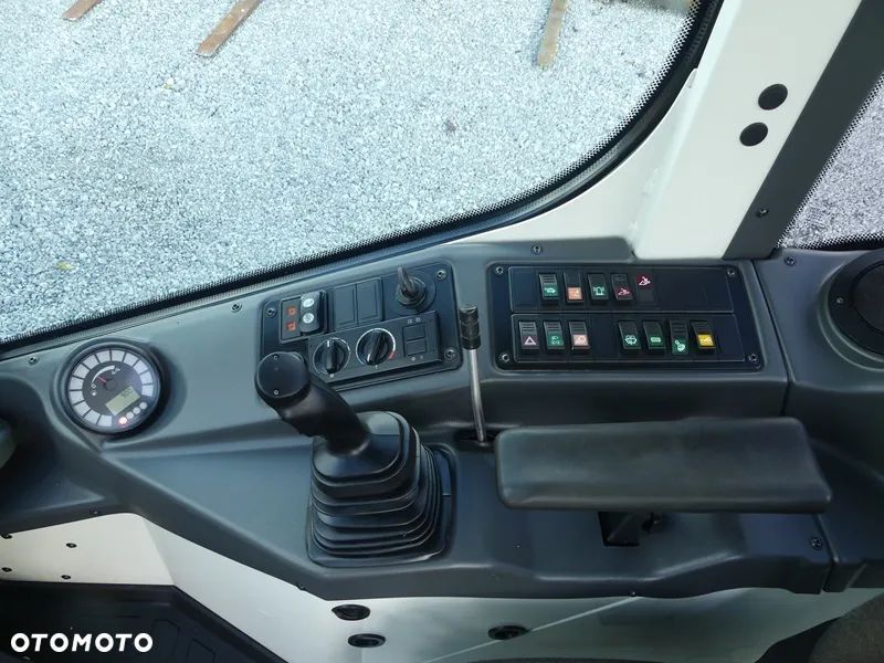 Liebherr L506 Compact / Sprowadzony / 3.196mtg / 2szt / - 13