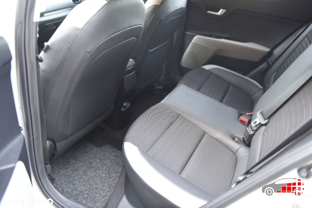 Kia Stonic - 19