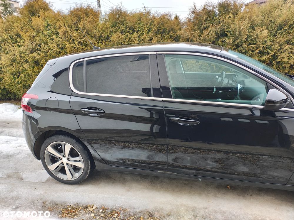 Peugeot 308 1.6 e-HDi Allure S&S - 4