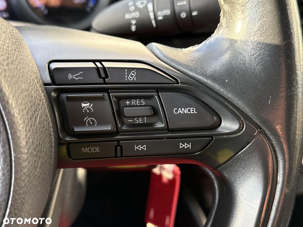 Toyota Yaris - 17