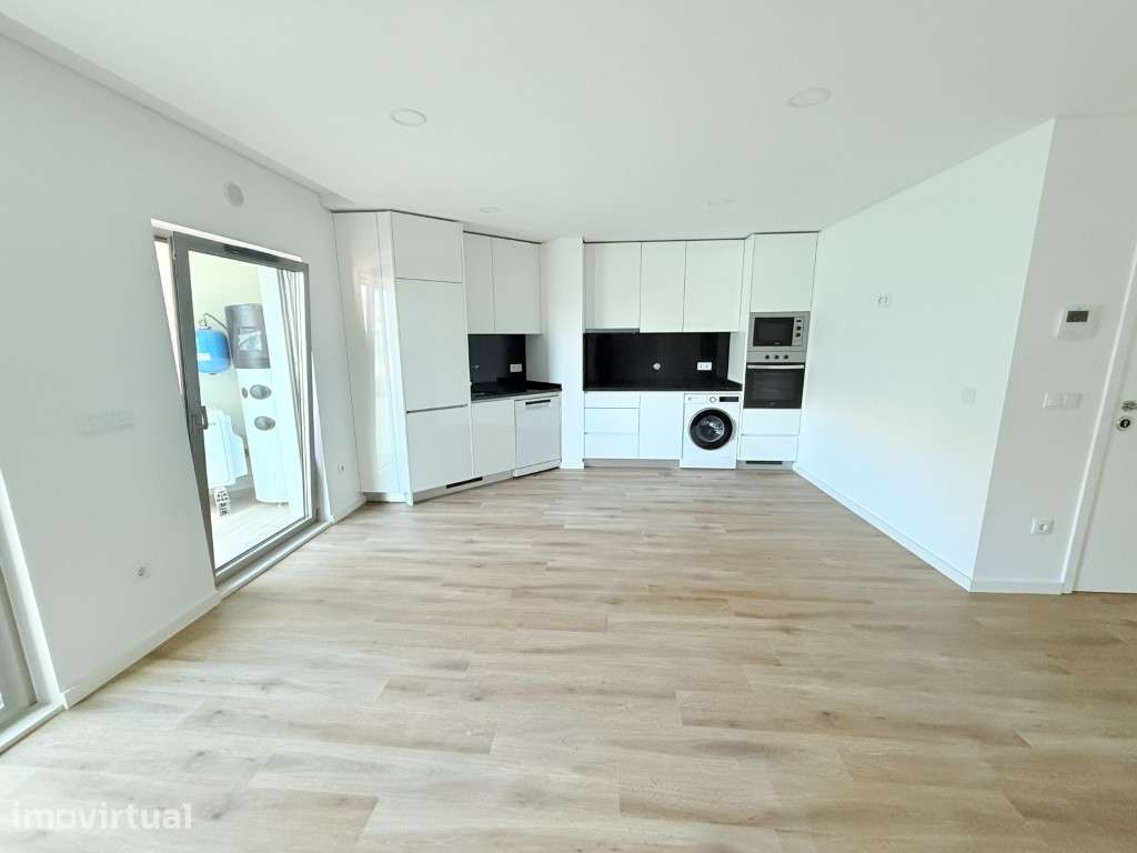 Apartamento T1 Arrendamento Aveiro > Glória e Vera Cruz - Grande imagem: 3/13