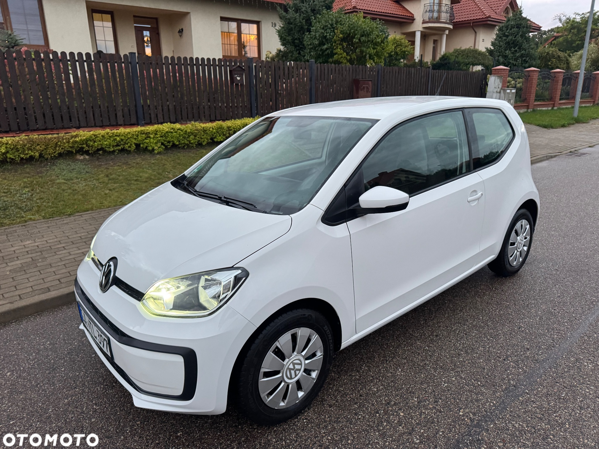 Volkswagen up! 1.0 move - 19