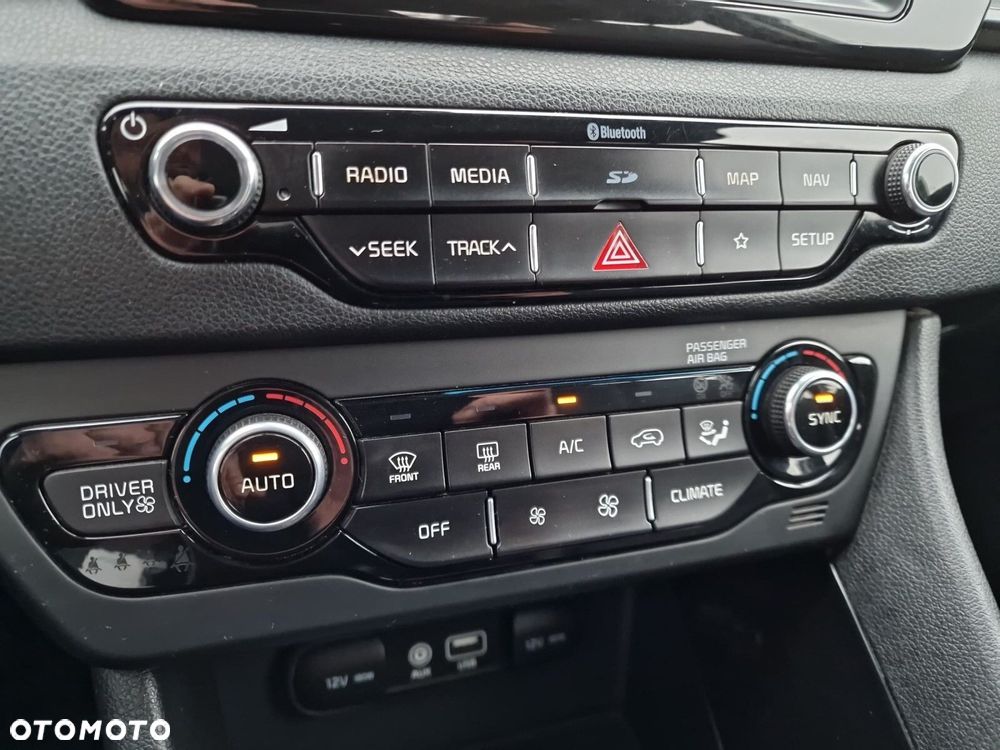 Kia Niro 1.6 GDI Plug-in Hybrid L - 30