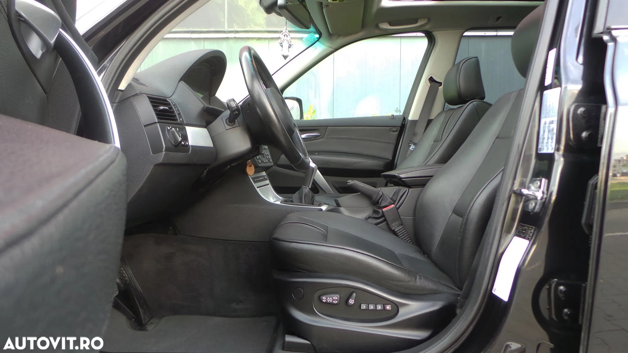 BMW X3 2.0d - 17