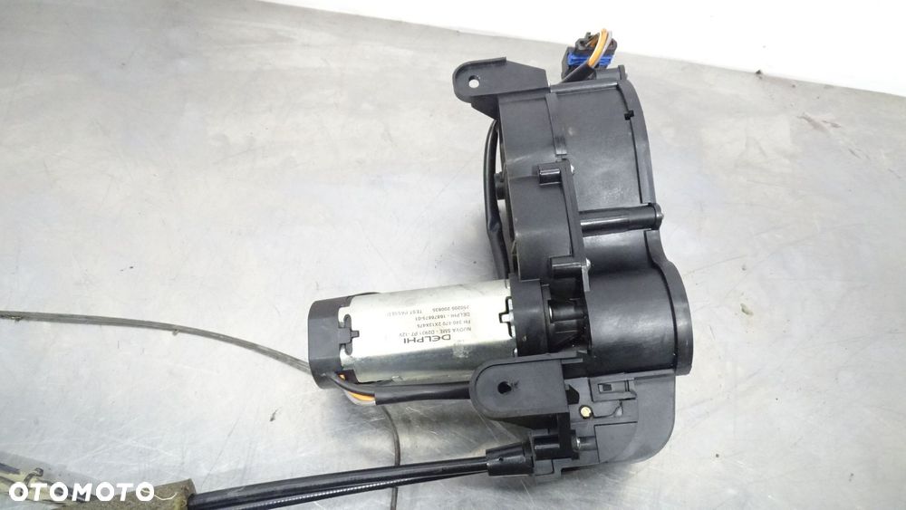SILNIK MECHANIZM DRZWI PRAWYCH PEUGEOT 1007 1.4HDI 9680250280 - 8