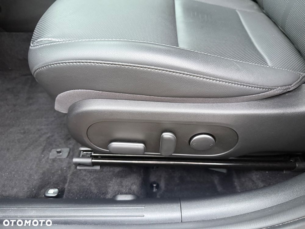 Hyundai Kona 1.6 GDI Hybrid Platinum DCT - 13