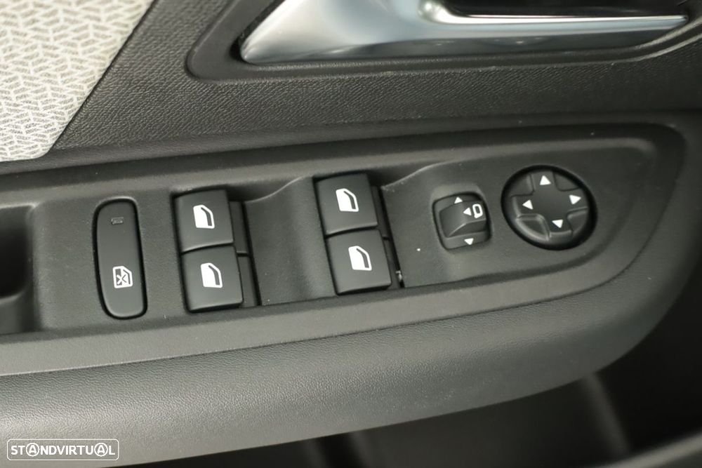 Citroën C4 1.2 PureTech Max - 20