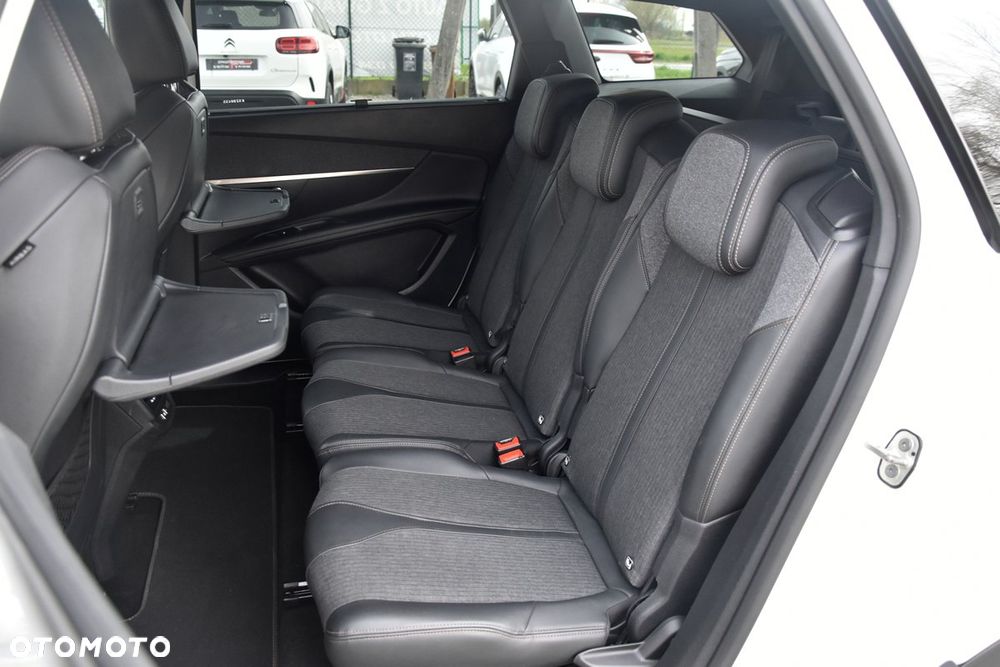 Peugeot 5008 BlueHDi 180 EAT6 GT - 17