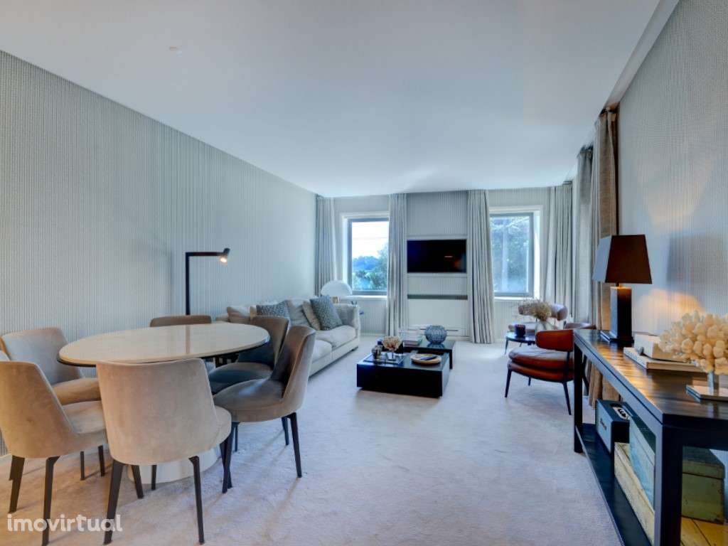 Apartamento T2 duplex com vista rio desafogada no Porto - Grande imagem: 3/21