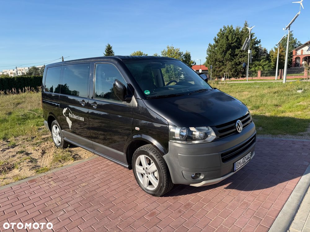 Volkswagen Multivan - 12