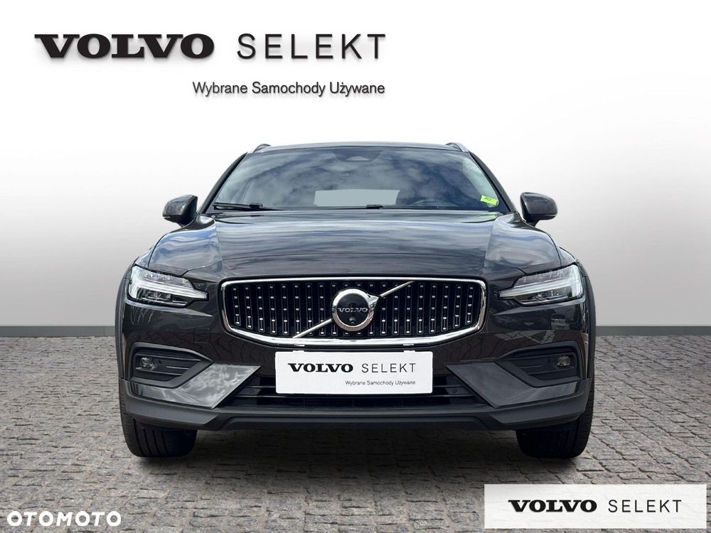 Volvo V60 Cross Country - 10