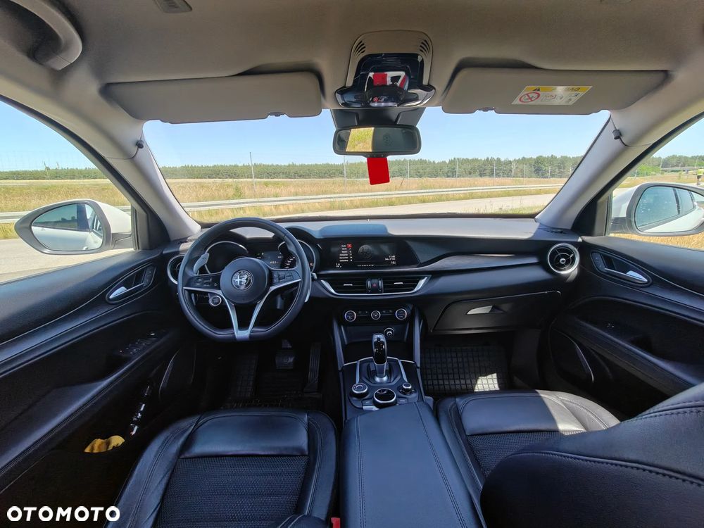 Alfa Romeo Stelvio 2.0 Turbo Executive Q4 - 12