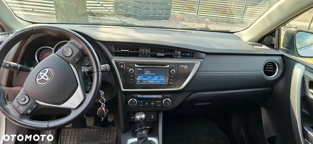 Toyota Auris - 7