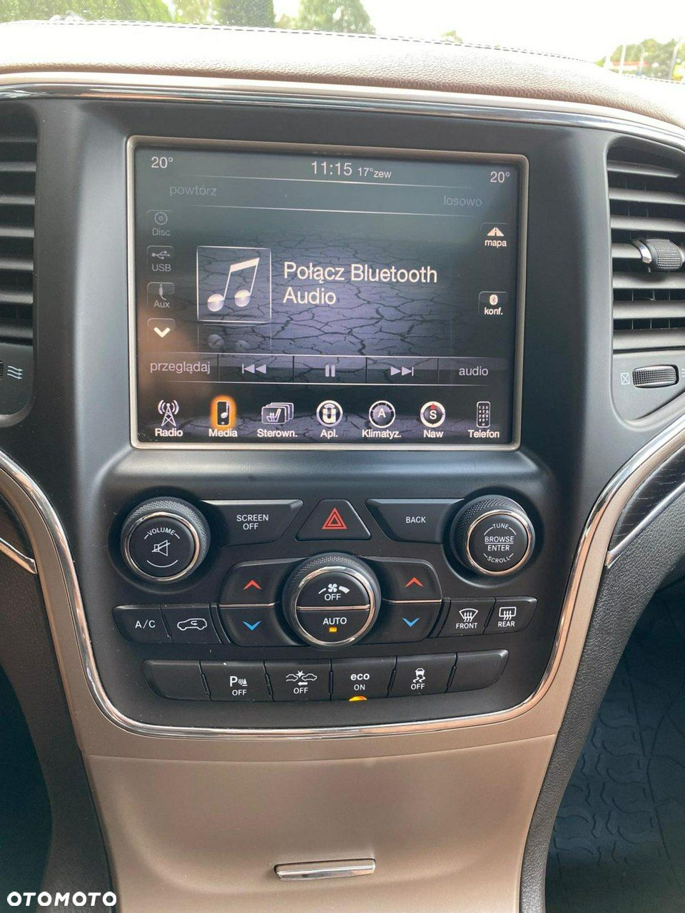 Jeep Grand Cherokee - 12