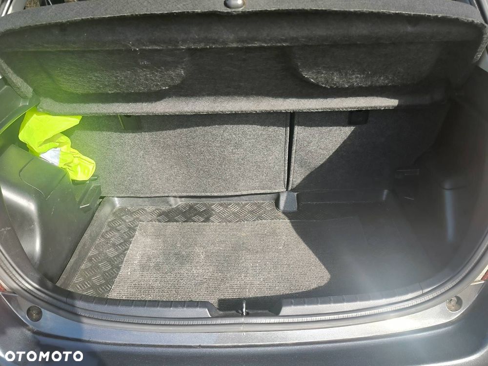 Toyota Yaris 1.33 Sol - 20