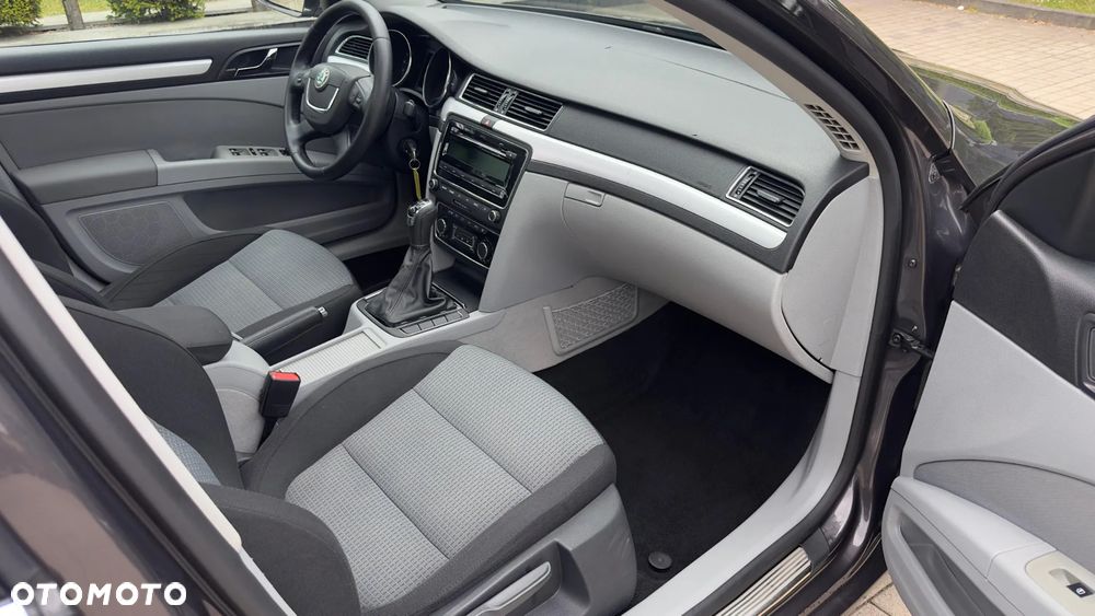 Skoda Superb 2.0 TDI Exclusive - 22