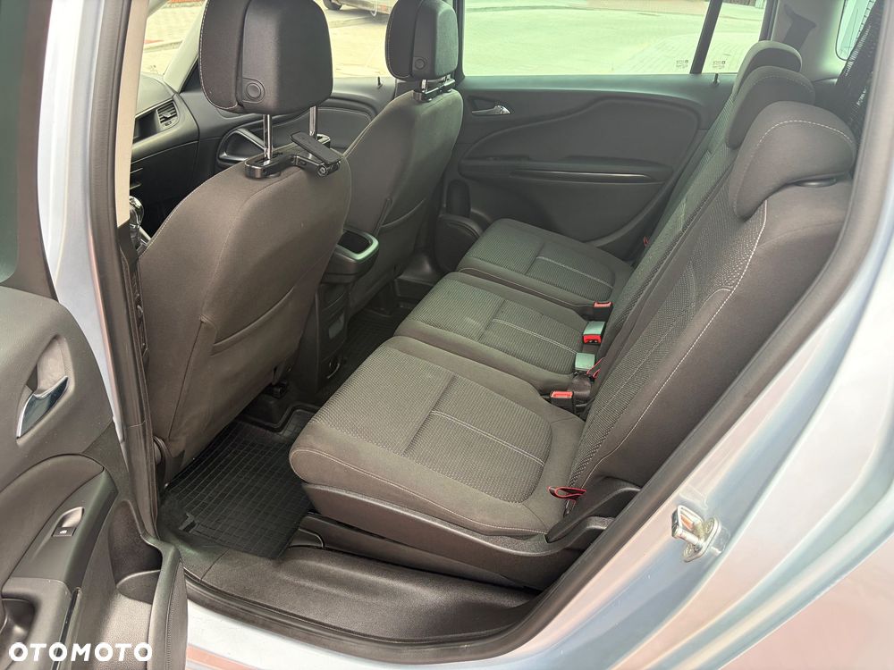 Opel Zafira 2.0 D (CDTI ecoFLEX) Start/Stop Business Innovation - 21