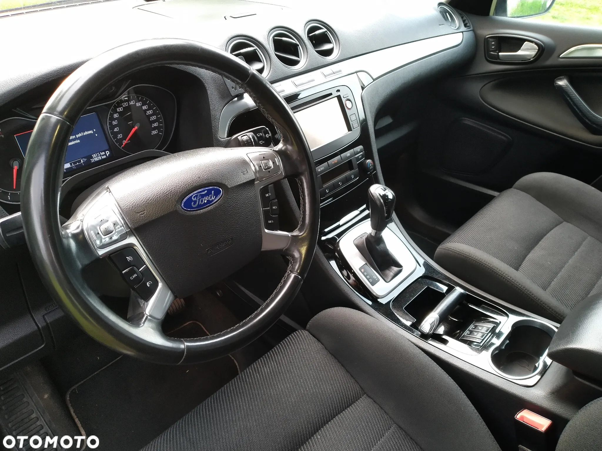 Ford S-Max - 19