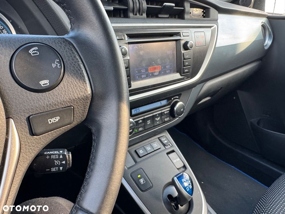 Toyota Auris - 25