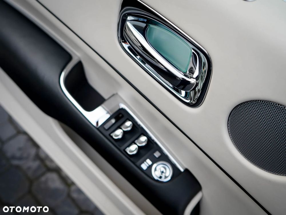 Rolls-Royce Wraith Standard - 13