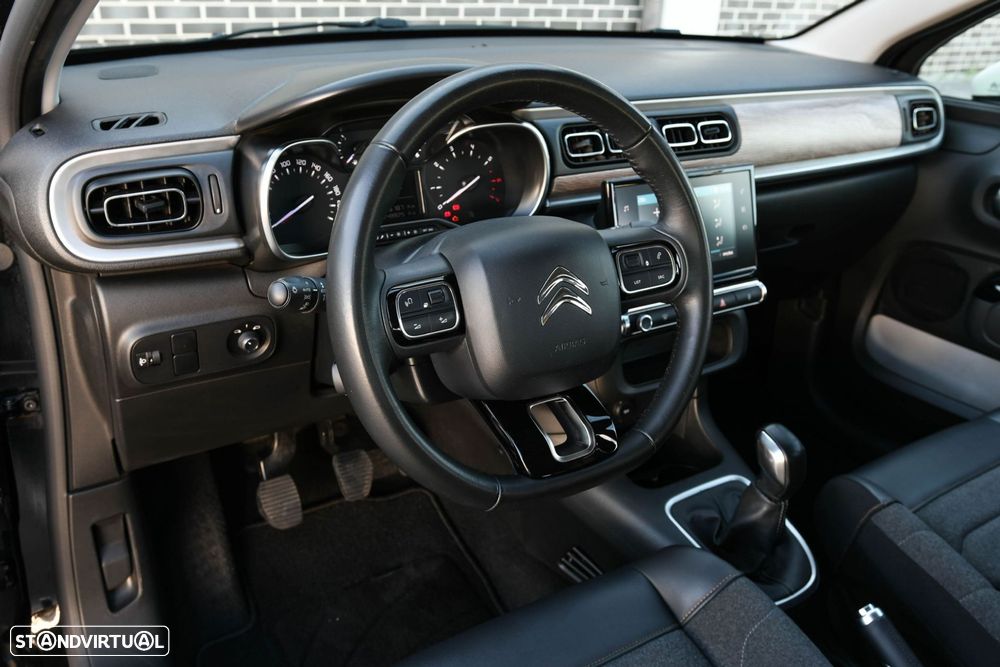 Citroën C3 1.2 PureTech Shine — fotografia 6