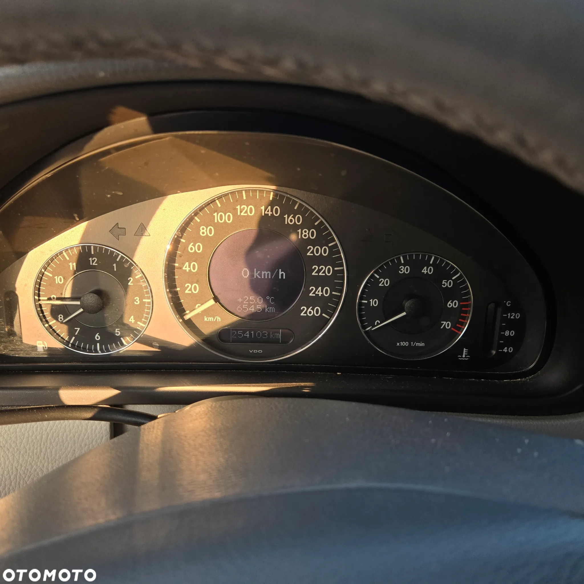 Mercedes-Benz CLK - 11