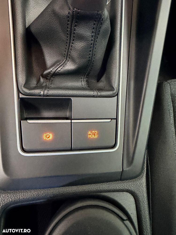 Volkswagen Golf 2.0 TDI Life - 14