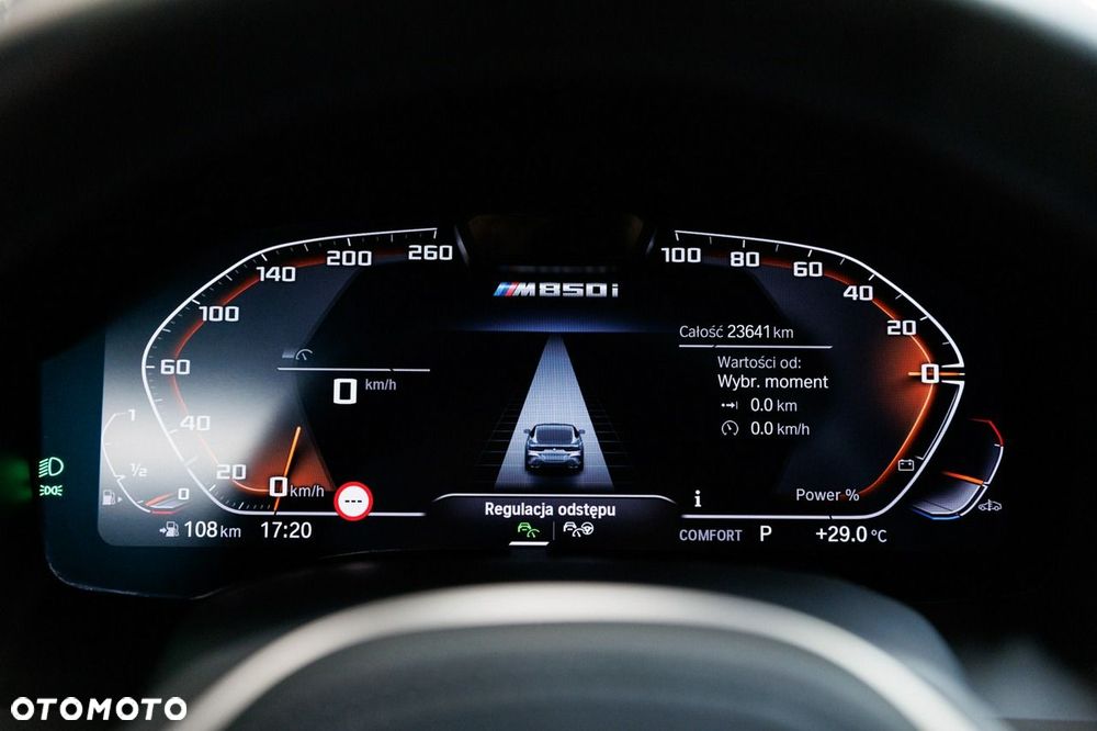 BMW Seria 8 M850i xDrive - 38