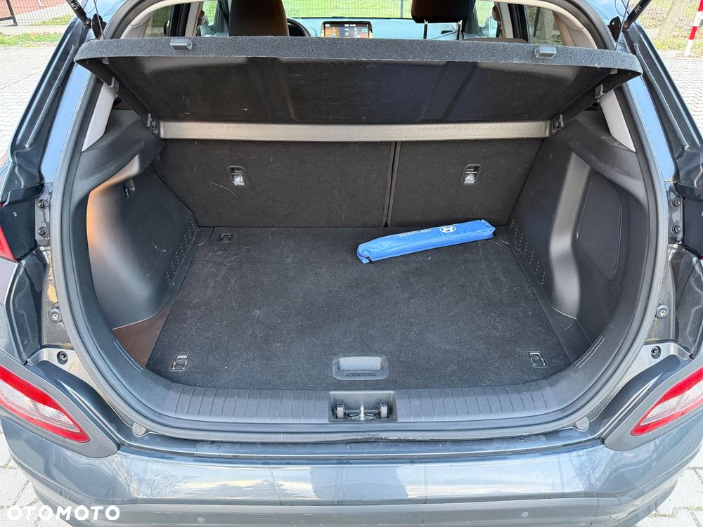 Hyundai Kona Premium - 23