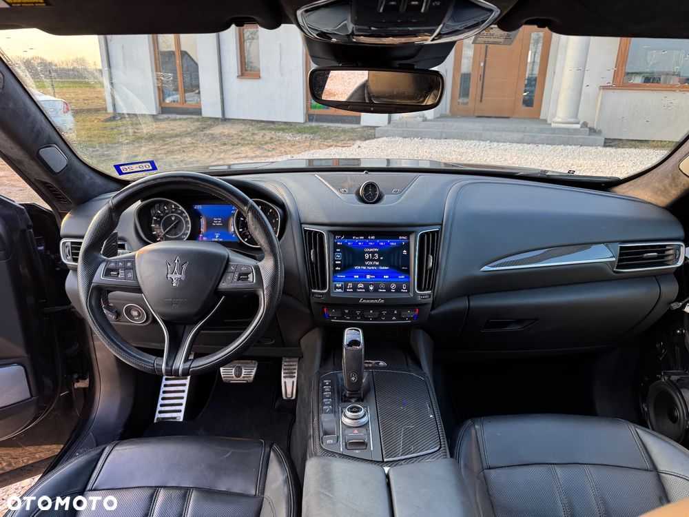 Maserati Levante GTS Q4 - 26