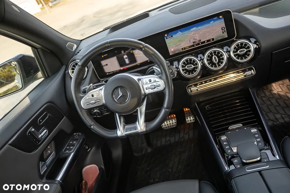 Mercedes-Benz GLA - 19