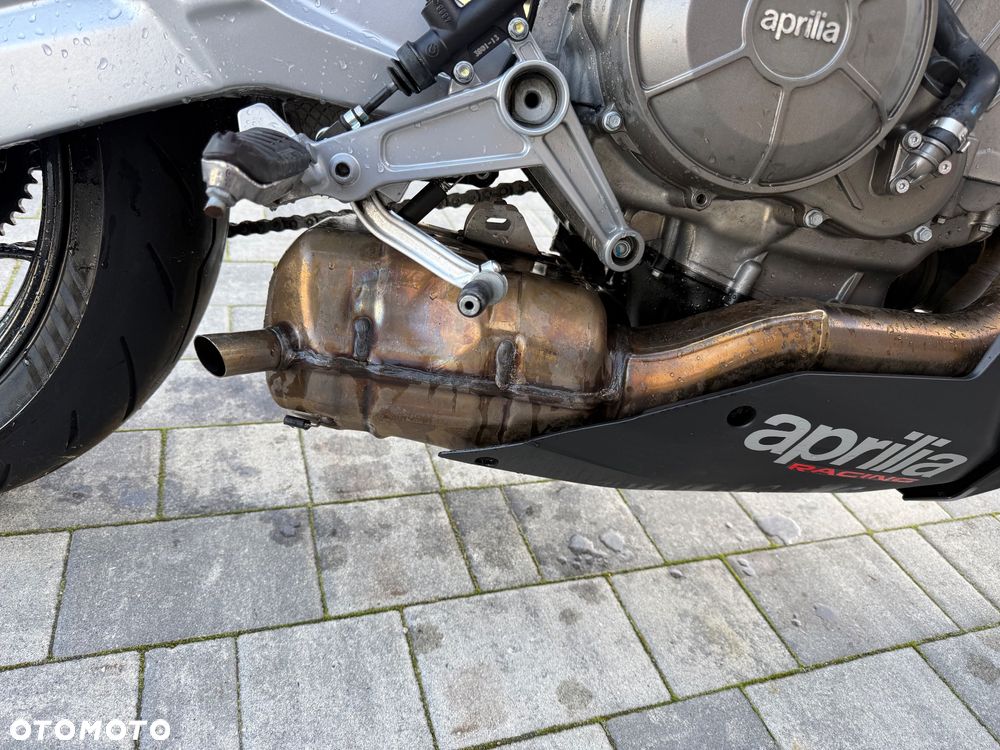 Aprilia Tuono - 9