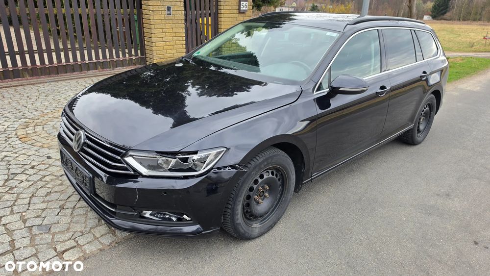 Volkswagen Passat - 2