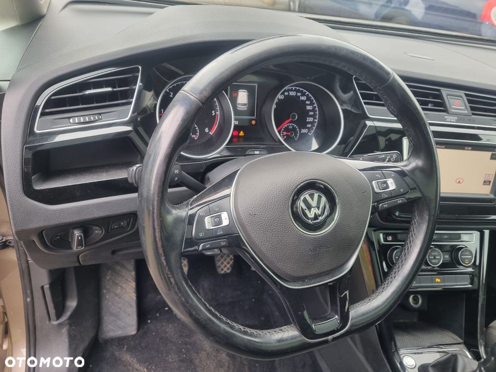 Volkswagen Touran 2.0 TDI SCR (BlueMotion Technology) Comfortline - 8