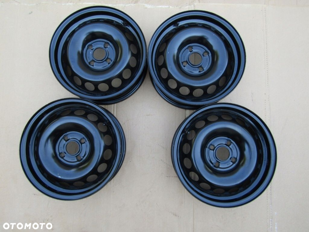 4x Felgi 15 Citroen C1 I II Toyota Aygo I II Peugeot 107 108 4,5 4x100 ET35 - 12