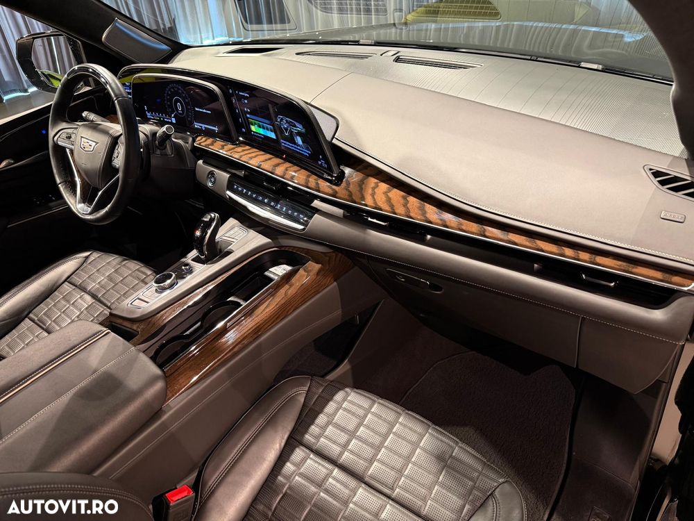 Cadillac Escalade 6.2 V8 ESV Platinum - 25