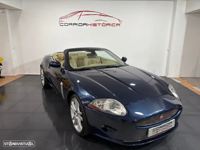 Jaguar XK 4.2 V8 Convertible - 39