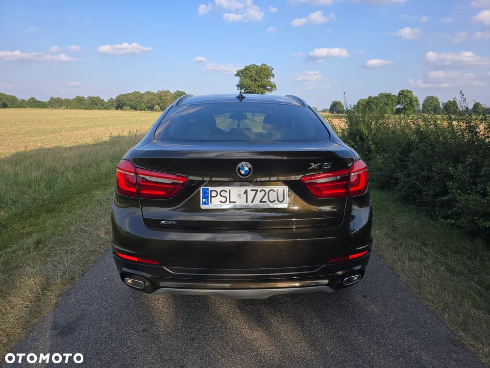 BMW X6 xDrive40d - 14