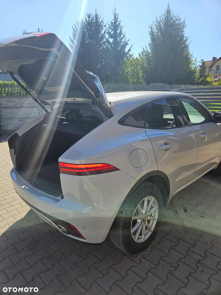 Jaguar E-Pace D150 R-Dynamic - 29