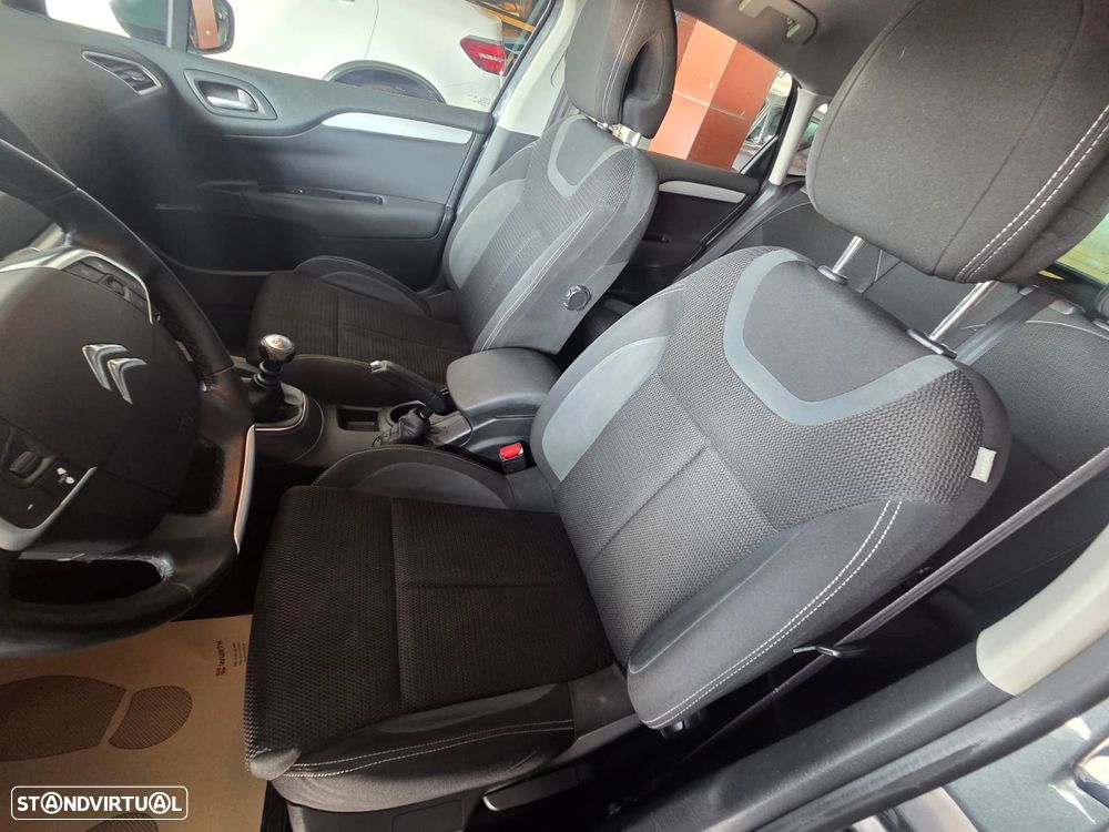 Citroën C4 1.6 e-HDi Air.Exclusive - 16