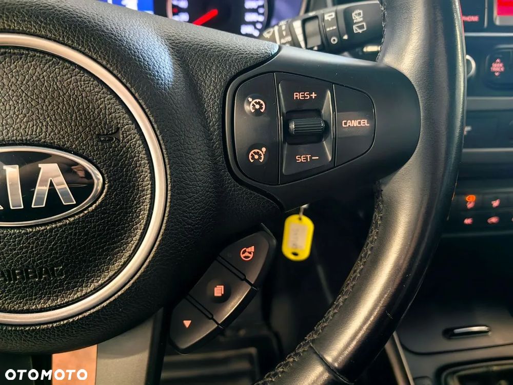 Kia Carens 1.6 GDI ISG Vision - 16