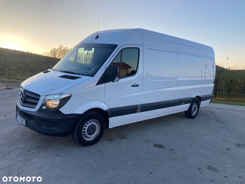 Mercedes-Benz Sprinter - 1
