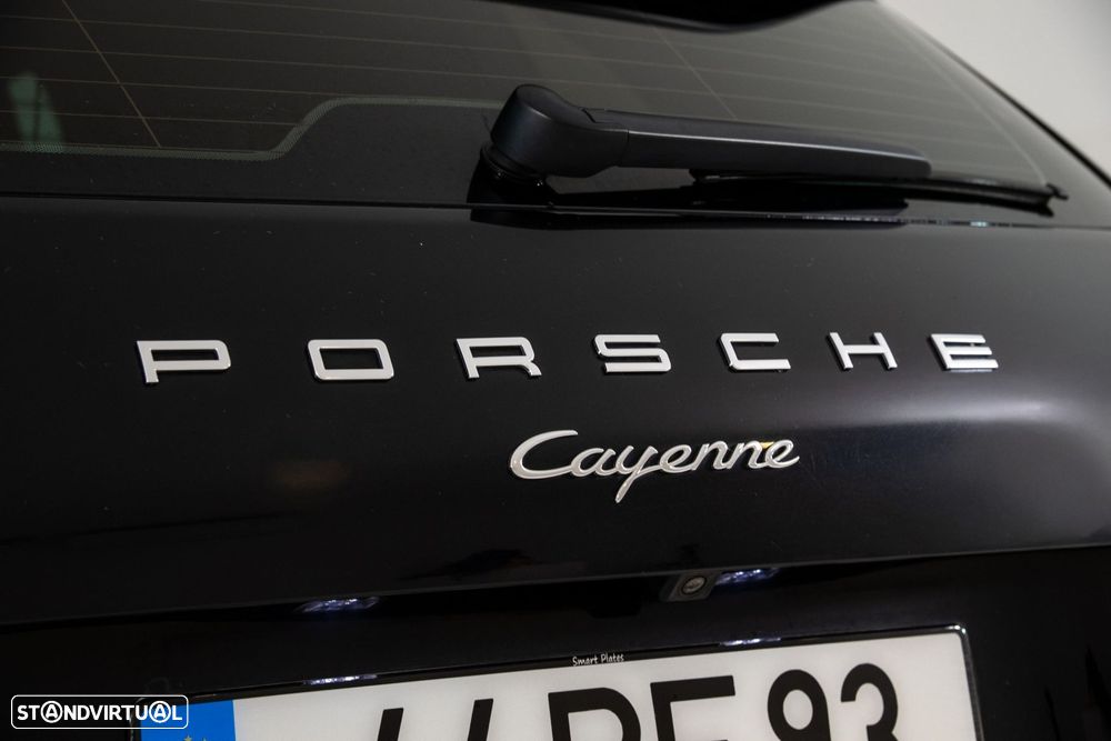Porsche Cayenne Platinum Edition - 14