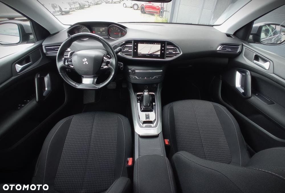 Peugeot 308 - 13